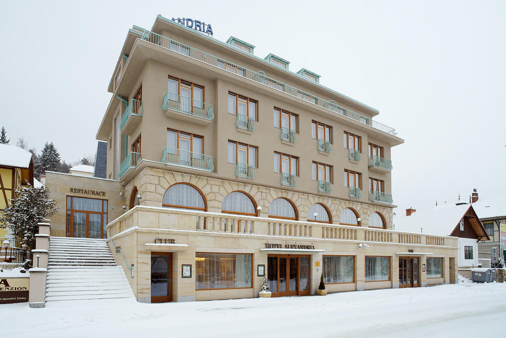 Alexandria Spa&Wellness Hotel Luhačovice Exterior foto